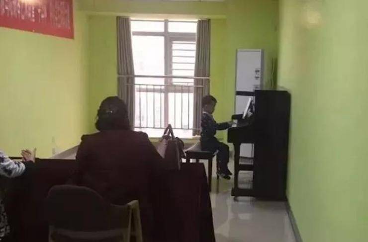 音符承载梦想，旋律奏响希望|：劁鸷邮械谌旎非360钢琴艺术周完美落幕