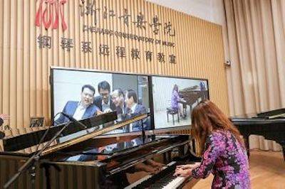 回顾发展历史，畅想科技未来|中国浙江省代表团视察环球360企业博物馆